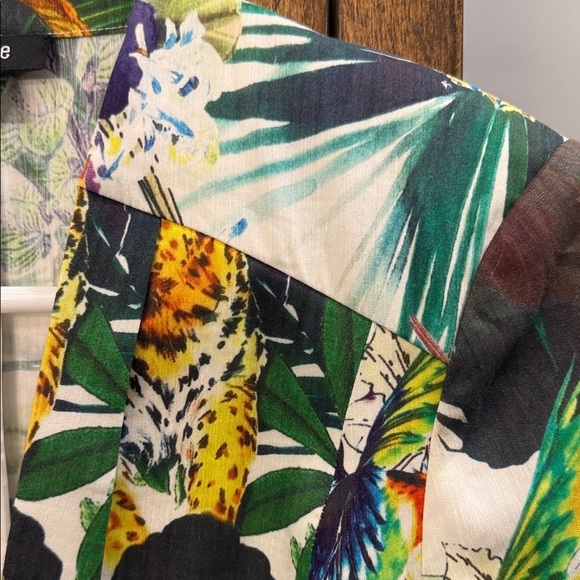 Floral Print Blazer with Vibrant Colors - Picture 10 of 13